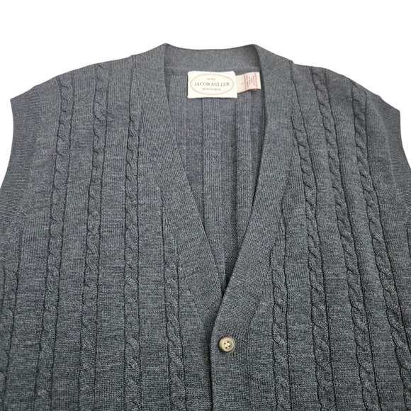 Jacob Miller Men's Gray 100% Xtrafine Merino Wool Button Sweater Vest Sz Large - Picture 2 of 7